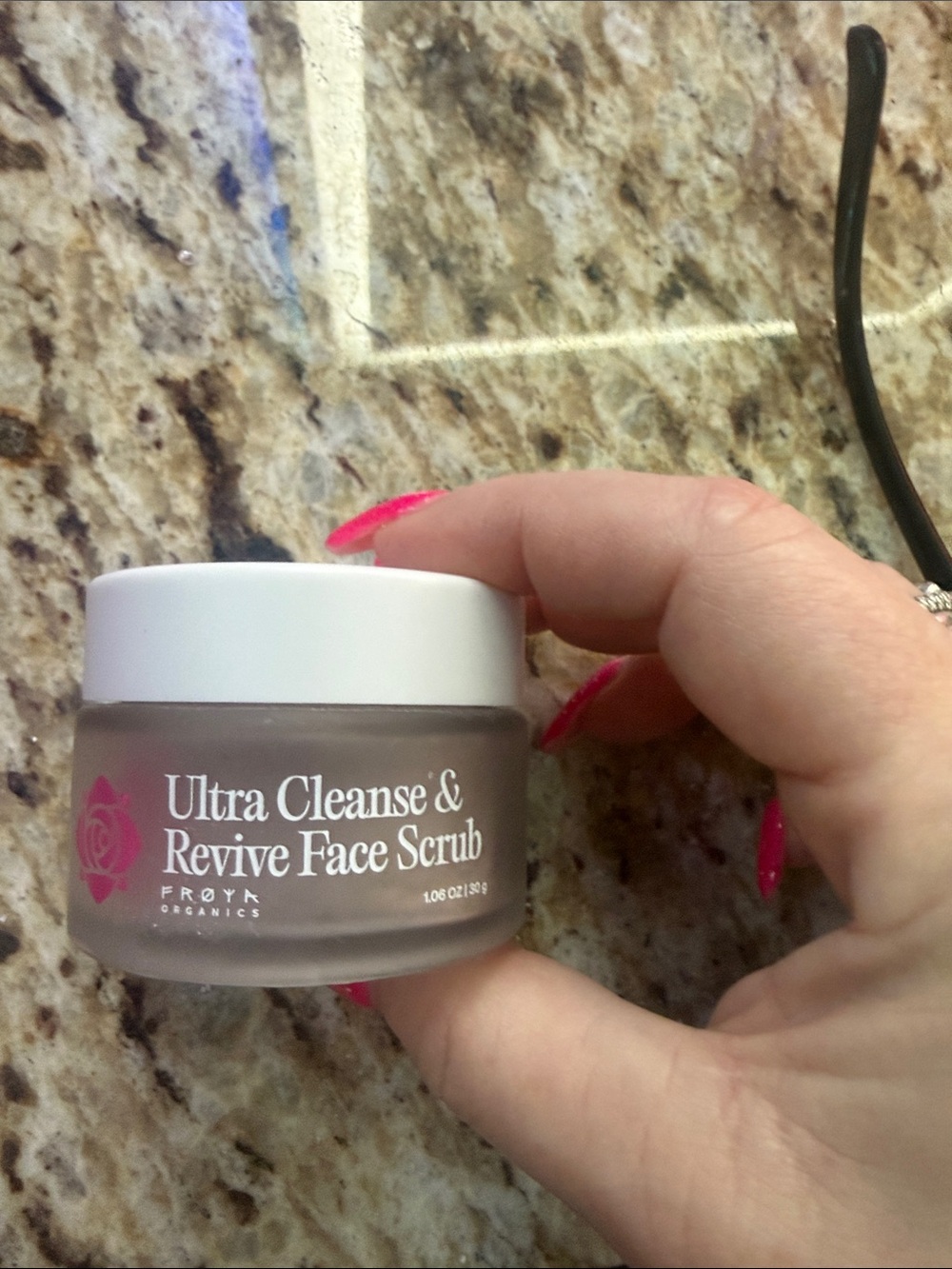 Froya Organics Ultra Cleanse & Revive Face Scrub - New